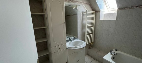 3 غرف نوم بناية في La Chapelle-Saint-Ursin, France رقم 68226 7