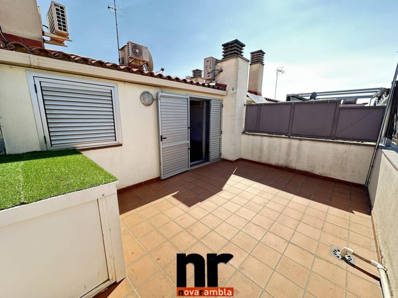 Dúplex de 2 dormitorios en Sabadell, Spain No. 235162