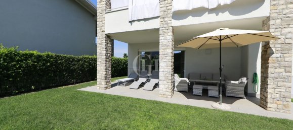 3غرفة شقة في Desenzano del Garda, Italy رقم 307613 8