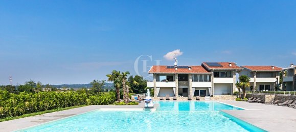 3غرفة شقة في Desenzano del Garda, Italy رقم 307613 9