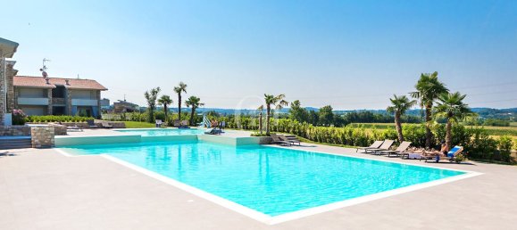 3غرفة شقة في Desenzano del Garda, Italy رقم 307613 22