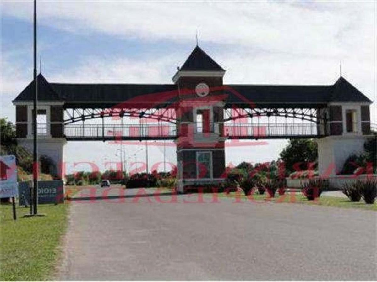 Terreno en Pilar, Argentina No. 113801