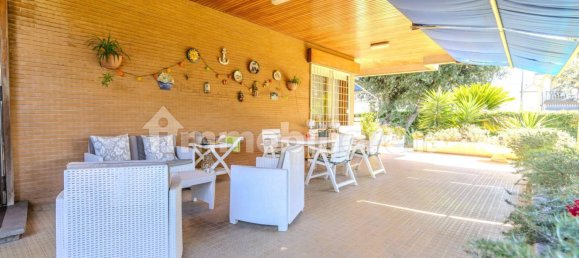 6 غرف نوم فيلا في Fiumicino, Italy رقم 371260 9