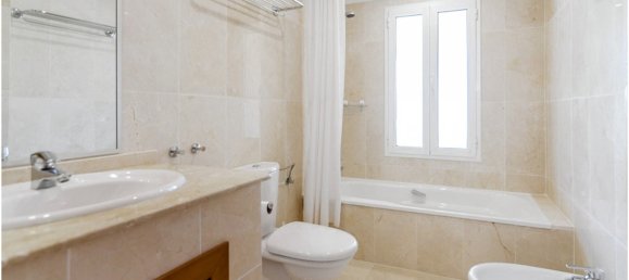 3 bedrooms Apartment in Marbella, Spain No. 93065 32