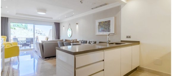 3 bedrooms Apartment in Marbella, Spain No. 93065 19