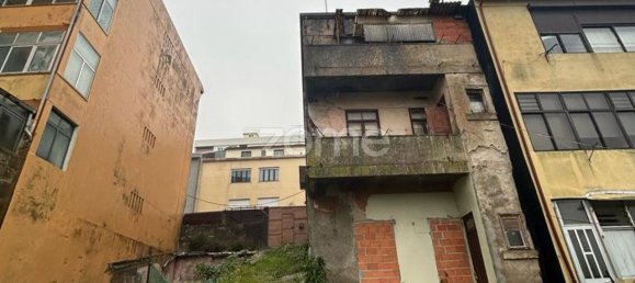 9 Schlafzimmer Gebäude in Porto, Portugal, Nr. 14241 13