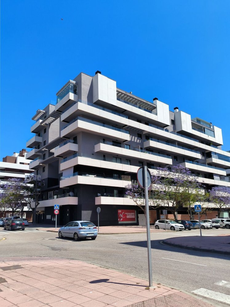 Ático de 3 dormitorios en Estepona, Spain No. 133946