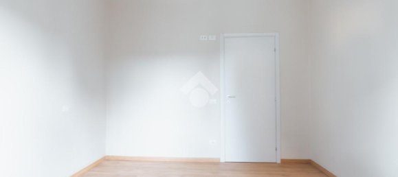 2 غرف نوم شقة في Bergamo, Italy رقم 218900 44