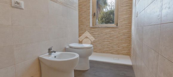 2 غرف نوم شقة في Bergamo, Italy رقم 218900 50