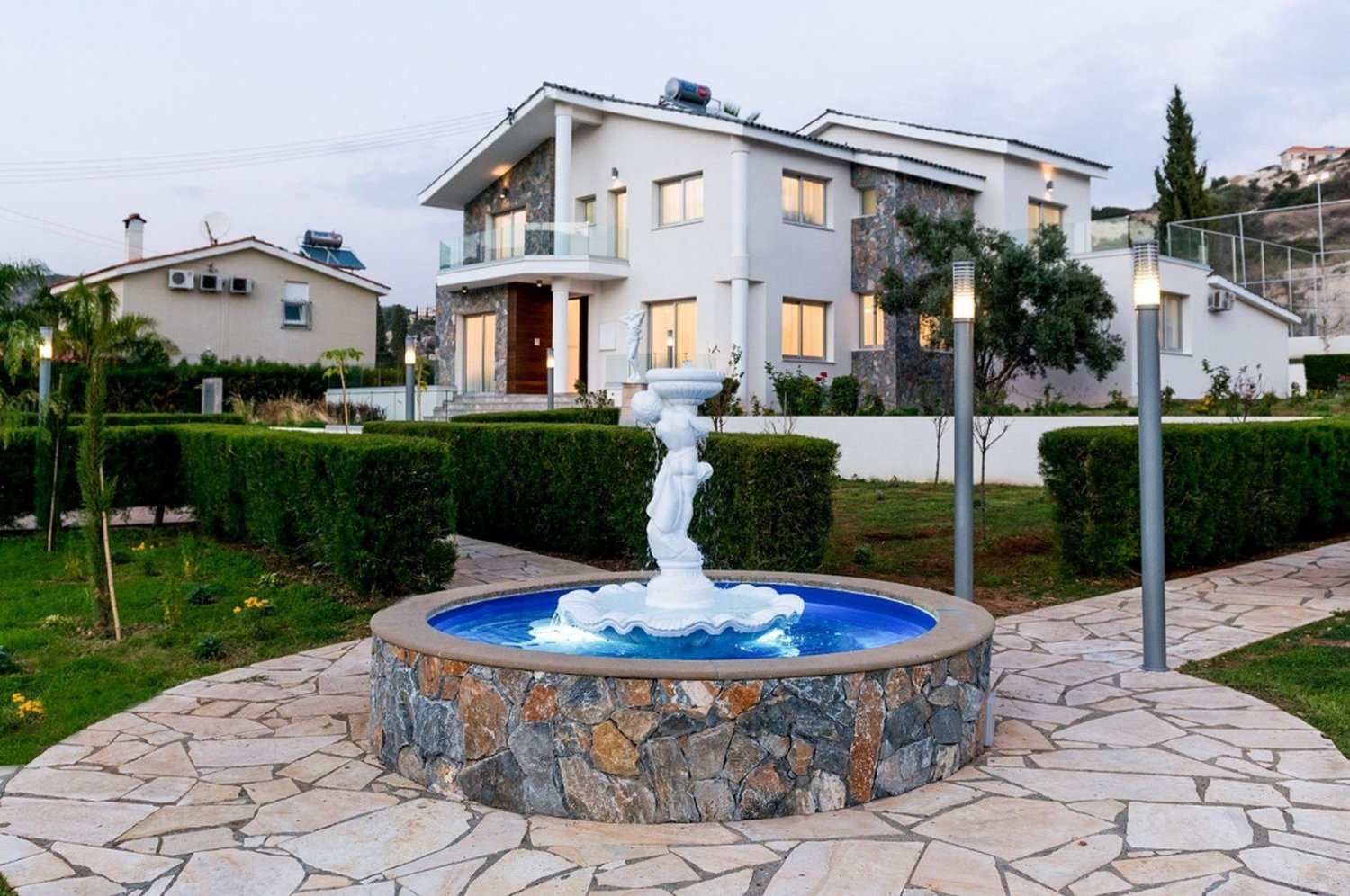 5 bedrooms Villa in Agios Tychonas, Cyprus No. 31931