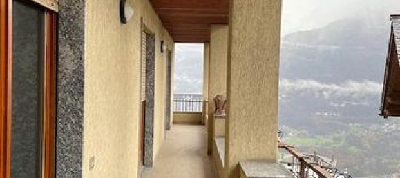 9-salle Appartement à Montagna in Valtellina, Italy No. 250784 2