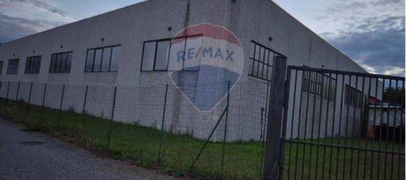 2283m² Warehouse in Castelletto sopra Ticino, Italy No. 261029 5