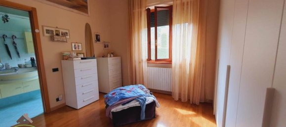 8 rooms Villa in Capannori, Italy No. 19269 10