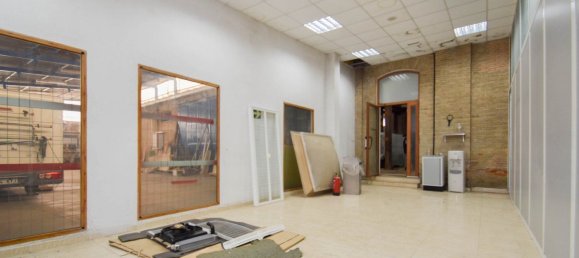 778m² Warehouse in Granada, Spain No. 105021 11