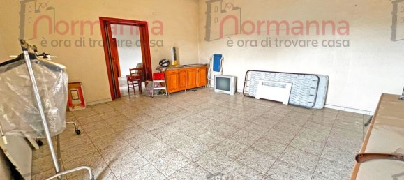 3 rooms Apartment in Aversa, Italy No. 71776 5