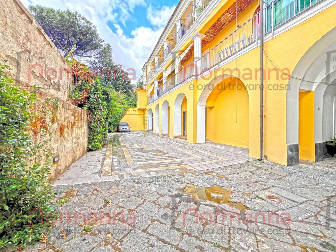 3 rooms Apartment in Aversa, Italy No. 71776