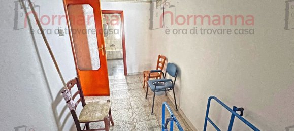 3 rooms Apartment in Aversa, Italy No. 71776 12