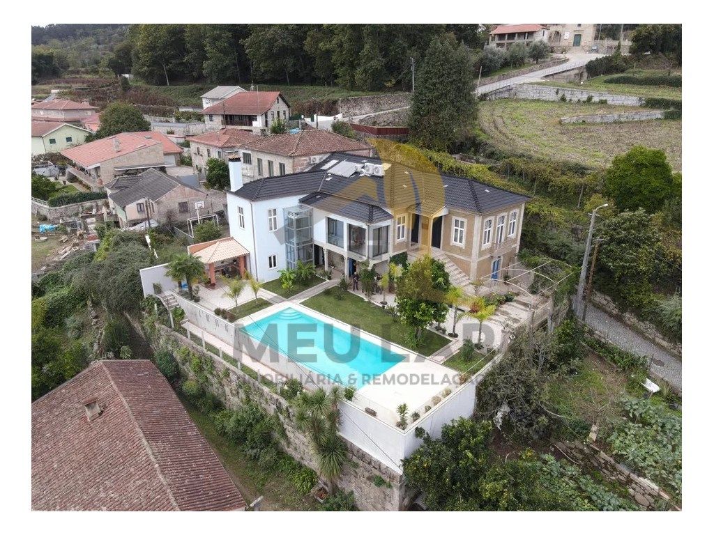 5 bedrooms House in Guimaraes, Portugal No. 196853