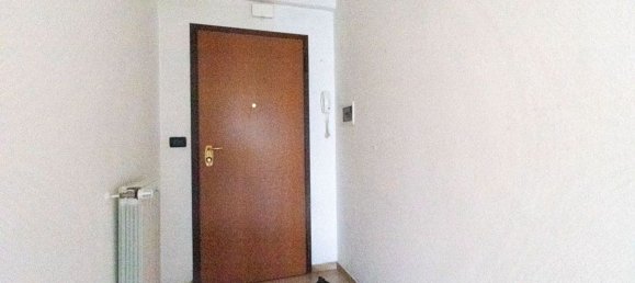 5-salle Appartement à Udine, Italy No. 289903 10