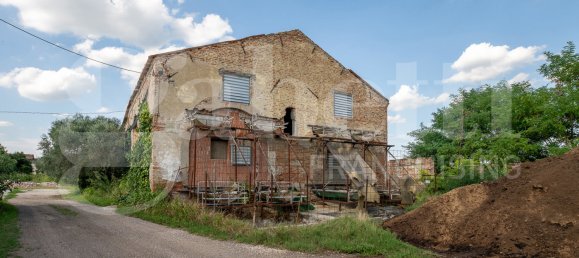 Almacén de 5 habitaciónes en Padua, Italy No. 289031 7