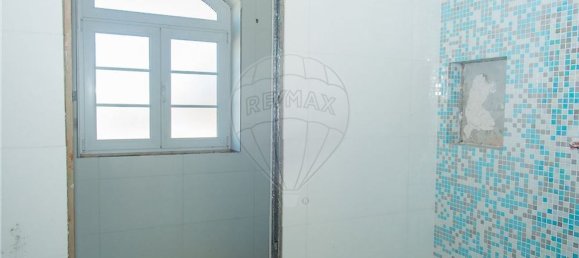 4 bedrooms House in Juncal, Portugal No. 26395 16