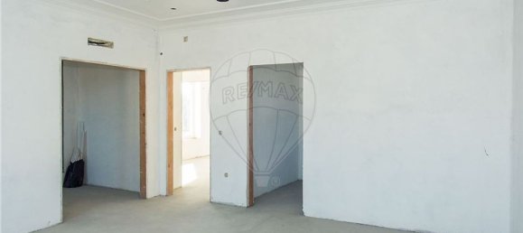 4 bedrooms House in Juncal, Portugal No. 26395 19