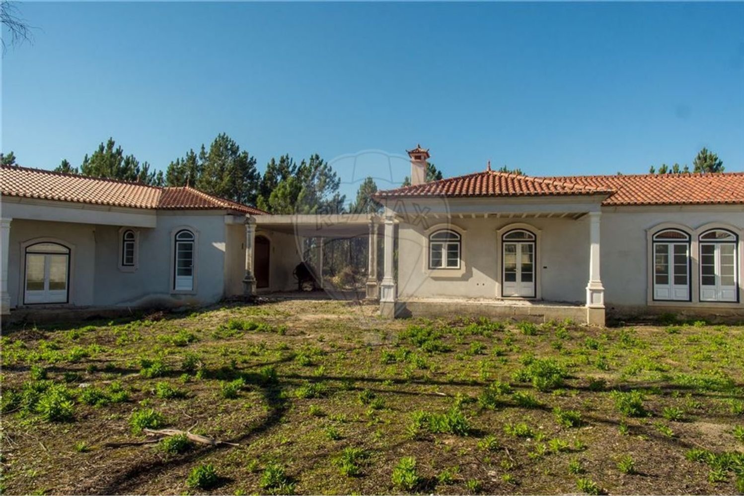 4 bedrooms House in Juncal, Portugal No. 26395