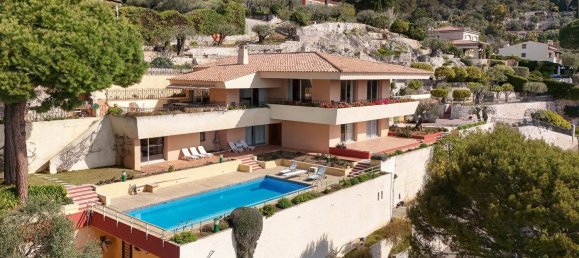 5 bedrooms Villa in Villefranche-sur-Mer, France No. 397997 3