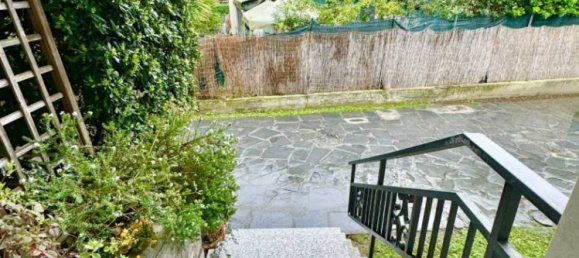 3 bedrooms House in Massa, Italy No. 172202 6