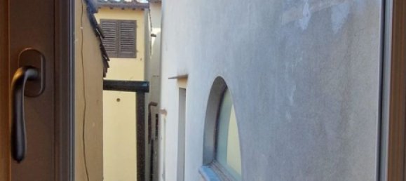 Studio in Florence, Italy No. 257927 8