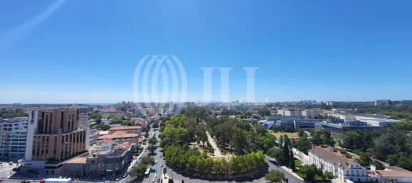 4 bedrooms Apartment in Lisbon, Portugal No. 118836 2