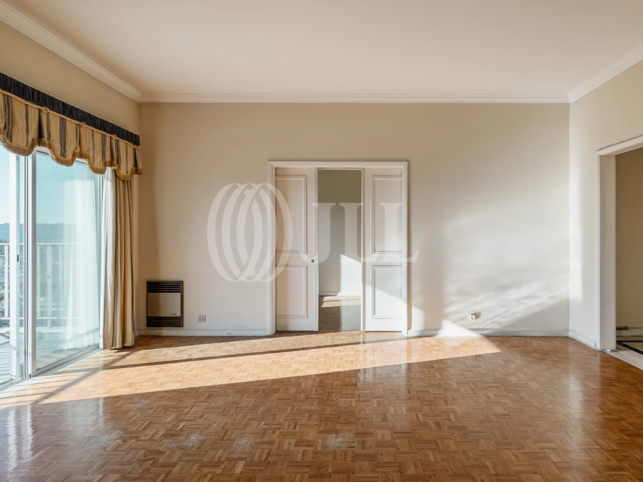 4 bedrooms Apartment in Lisbon, Portugal No. 118836