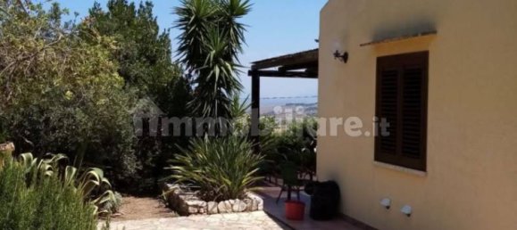 2 Schlafzimmer Villa in Castellammare del Golfo, Italy, Nr. 225788 5