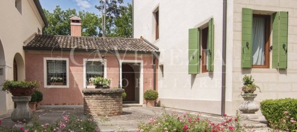 4 bedrooms Apartment in Mogliano Veneto, Italy No. 81445 2