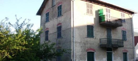 20 rooms House in Urbe, Italy No. 84838 2