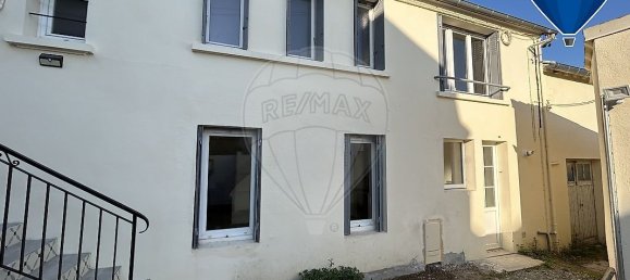 Apartamento de 2 dormitorios en Bourges, France No. 158427 9