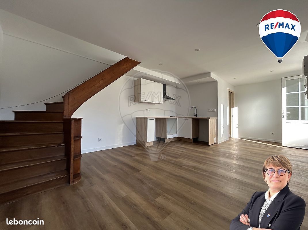 Apartamento de 2 dormitorios en Bourges, France No. 158427