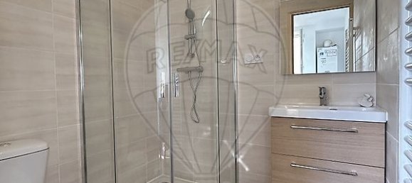 Apartamento de 2 dormitorios en Bourges, France No. 158427 5