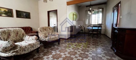 3 bedrooms House in San Martino dall'Argine, Italy No. 380913 5