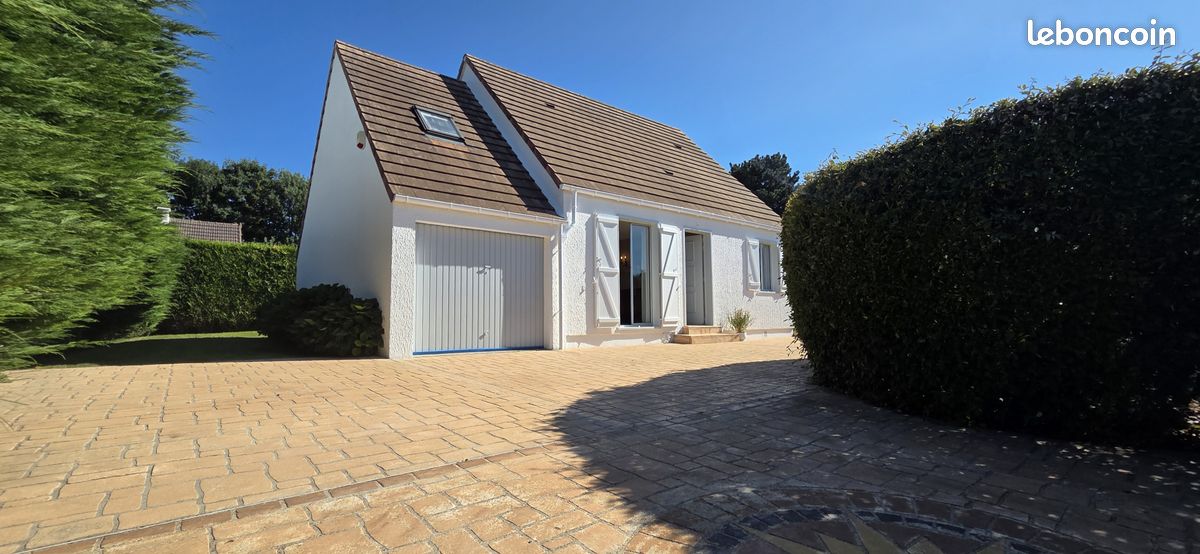 Casa de 3 dormitorios en Calvados, France No. 360164