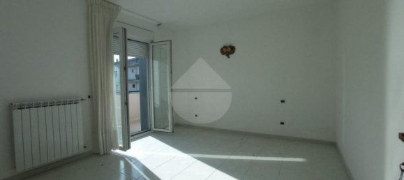 5 rooms Apartment in San Salvo, Italy No. 274108 4