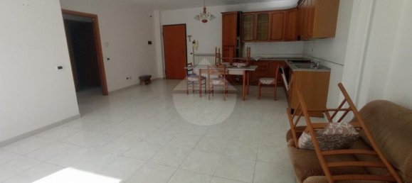 5 rooms Apartment in San Salvo, Italy No. 274108 2