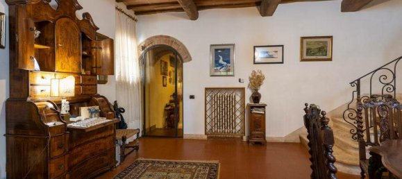 5 bedrooms Villa in Siena, Italy No. 226001 16