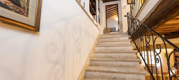 5 bedrooms Villa in Siena, Italy No. 226001 20