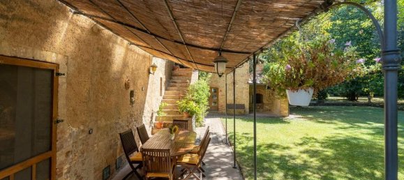 5 bedrooms Villa in Siena, Italy No. 226001 7