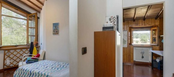 5 bedrooms Villa in Siena, Italy No. 226001 24