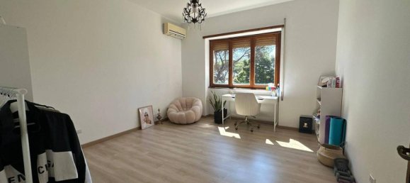 5 rooms Apartment in Rome, Italy No. 41192 27