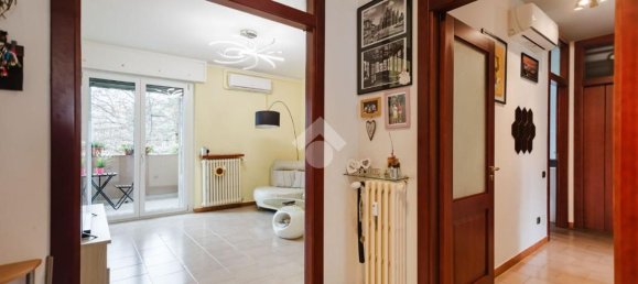 4 rooms Apartment in Milan, Italy No. 247829 2