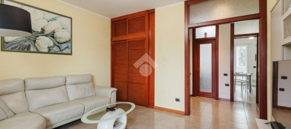 4 rooms Apartment in Milan, Italy No. 247829 7