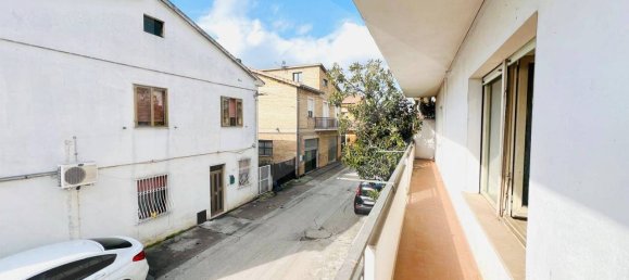 4-Zimmer Wohnung in San Salvo, Italy, Nr. 23020 12